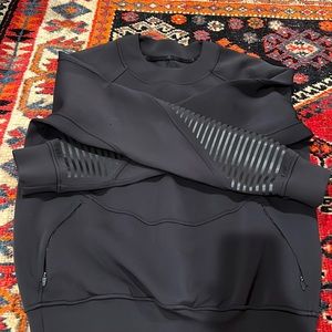 Lululemon crewneck sweatshirt